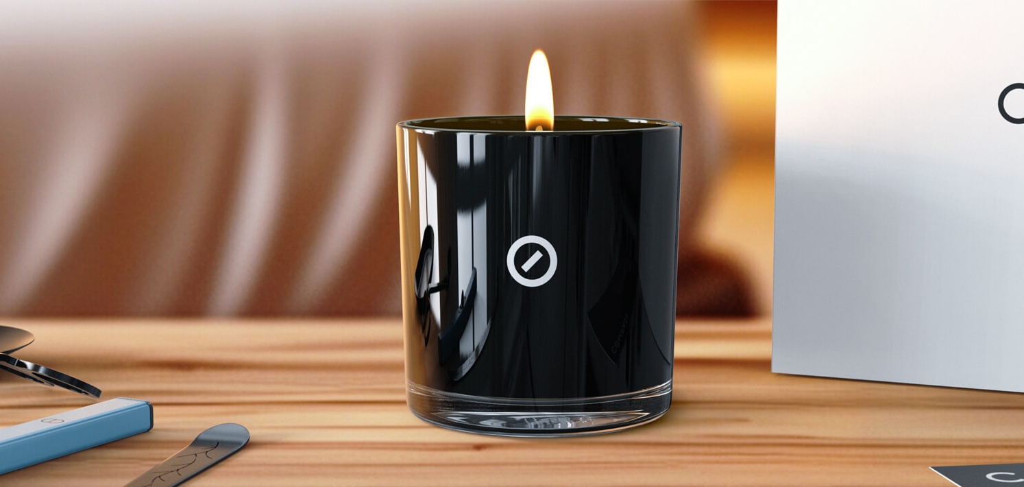 Scented candle and complementary accessories